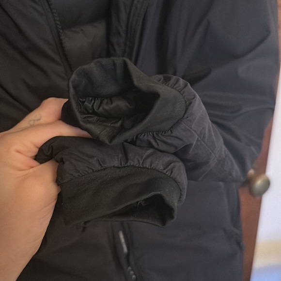 Canada Goose Camp Hooded Jacket - Picture 5 of 12